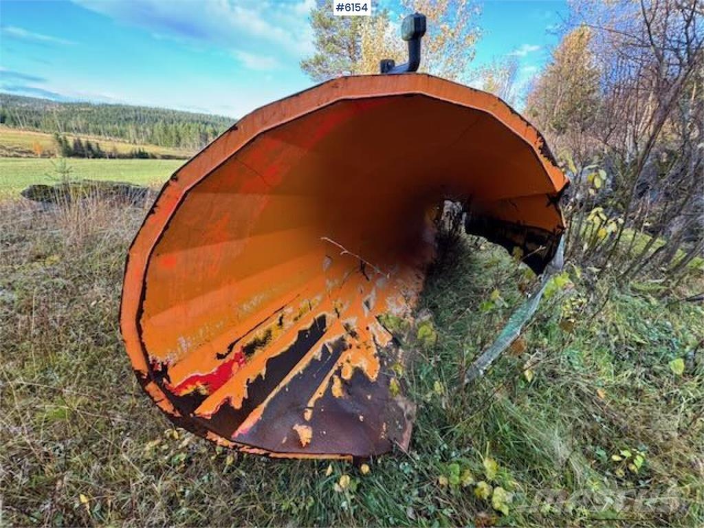  Øveraasen D2285 B Snežné pluhy, predné snežné radlice