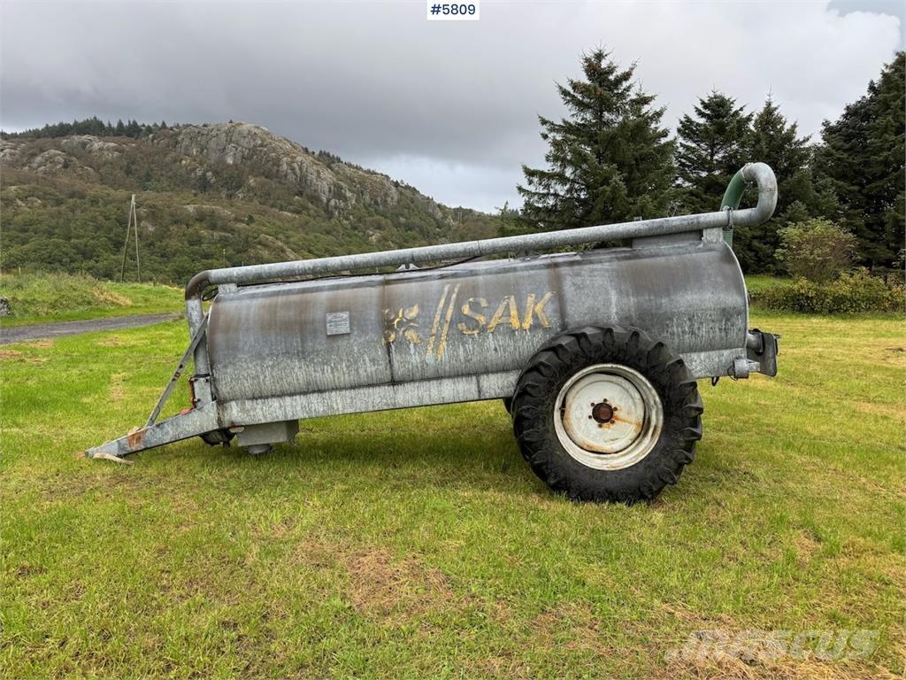 SAK Gjødselvogn Mechanické sejačky