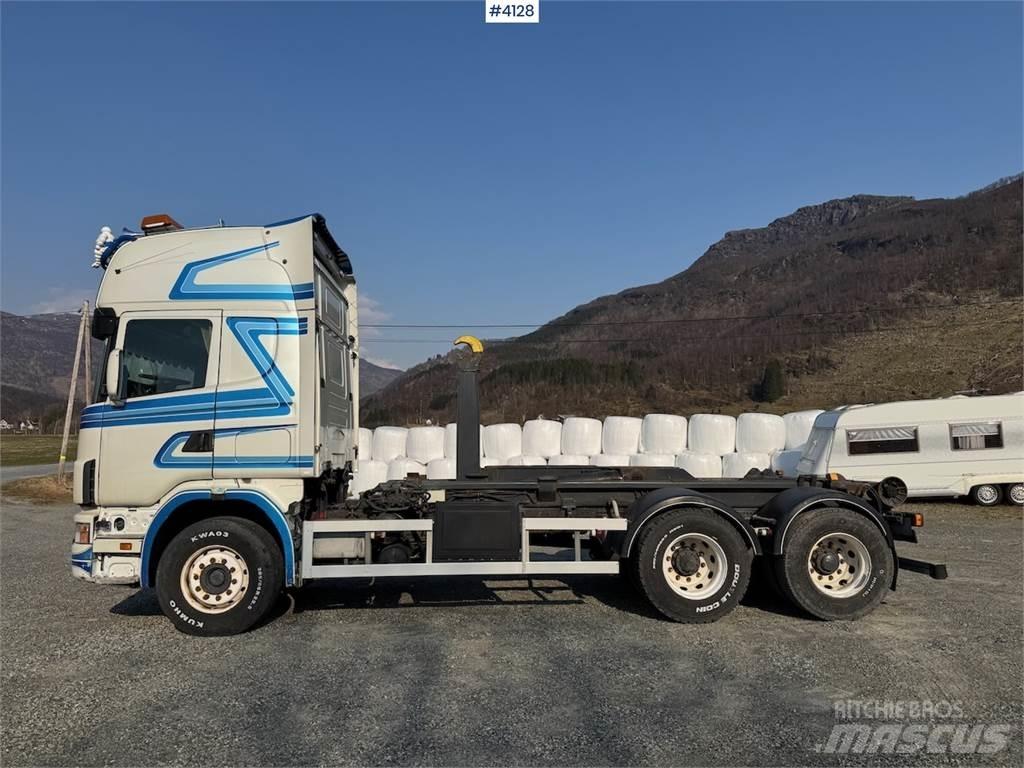 Scania 144G Skriňová nadstavba