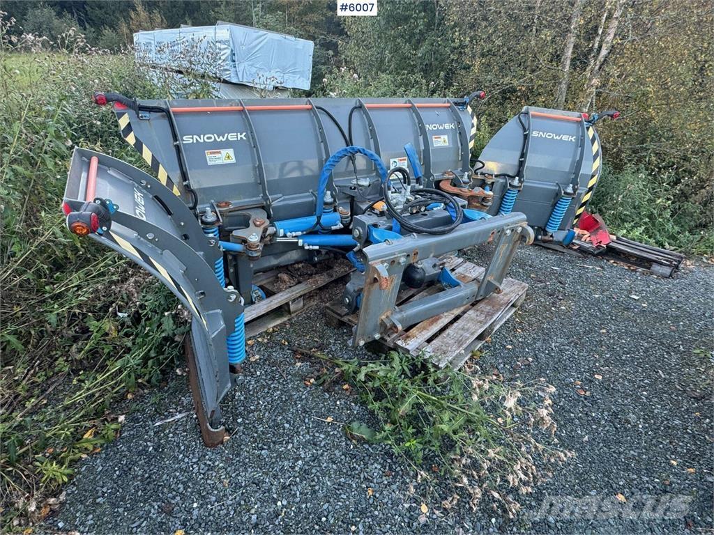 Snowek U420 Snežné pluhy, predné snežné radlice