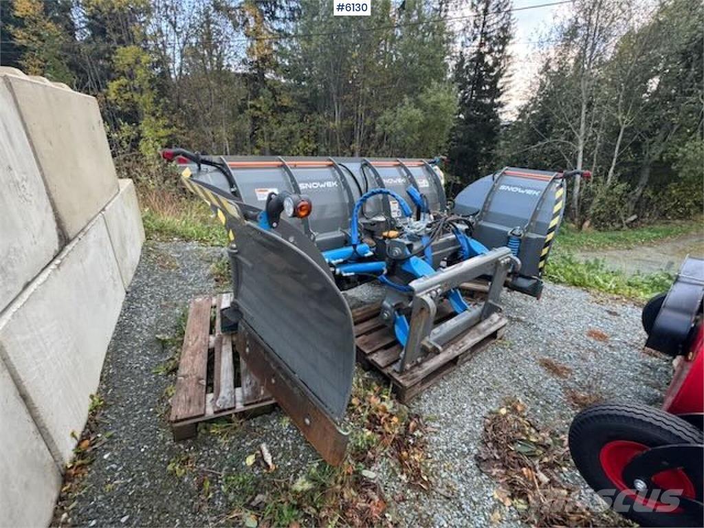 Snowek U420 Snežné pluhy, predné snežné radlice