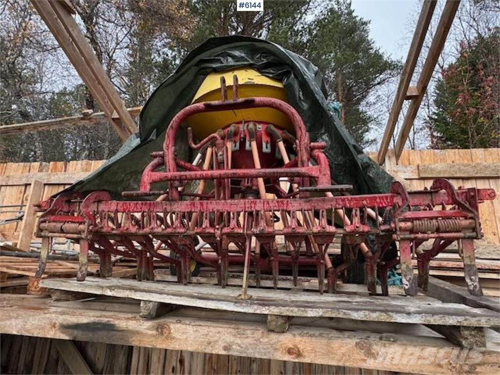  Stokland Såmaskin Mechanické sejačky