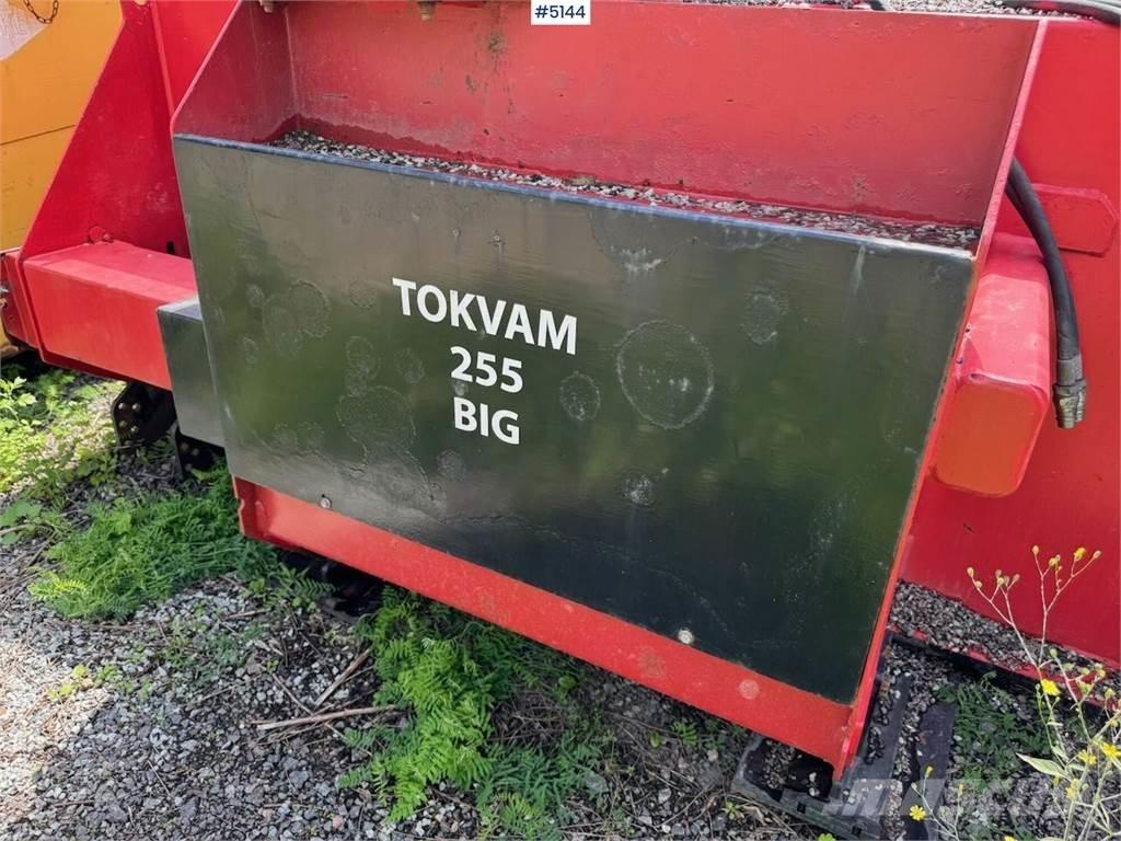 Tokvam 255 Snežné pluhy, predné snežné radlice