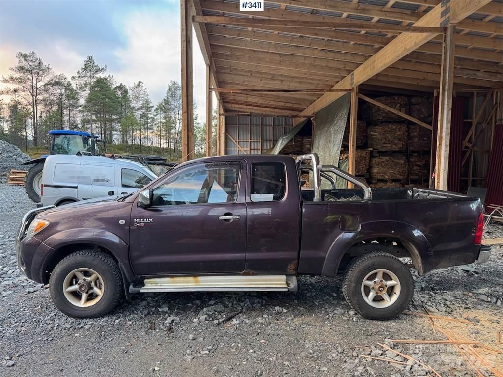 Toyota Hilux Iné