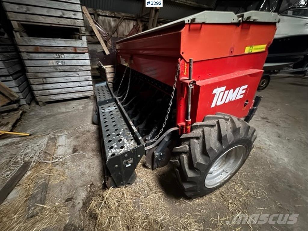 Tume KL 2500 Mechanické sejačky