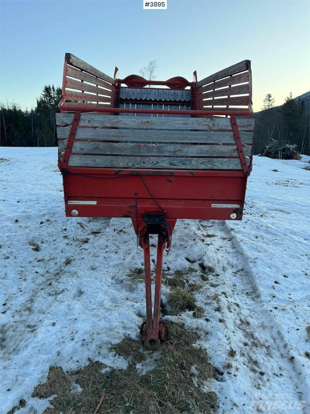 Underhaug 7000 Samozberacie vozy