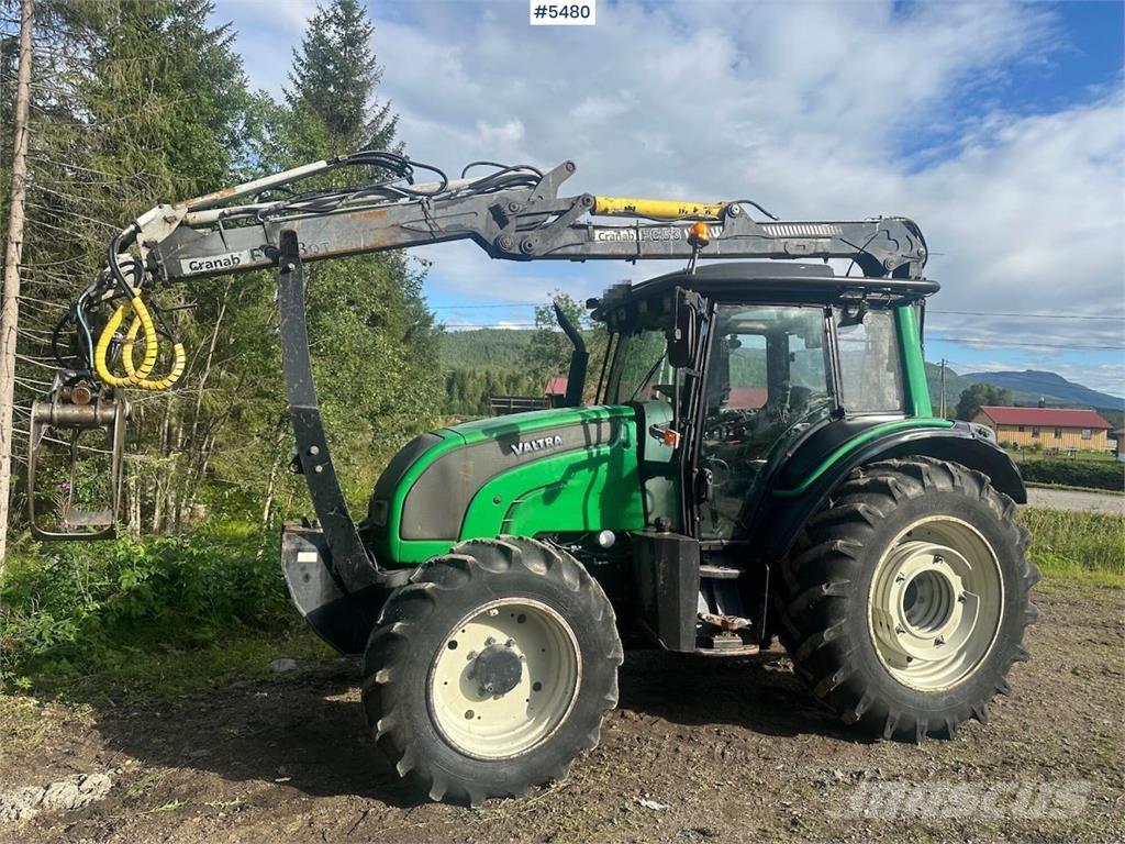 Valtra N101 Traktory