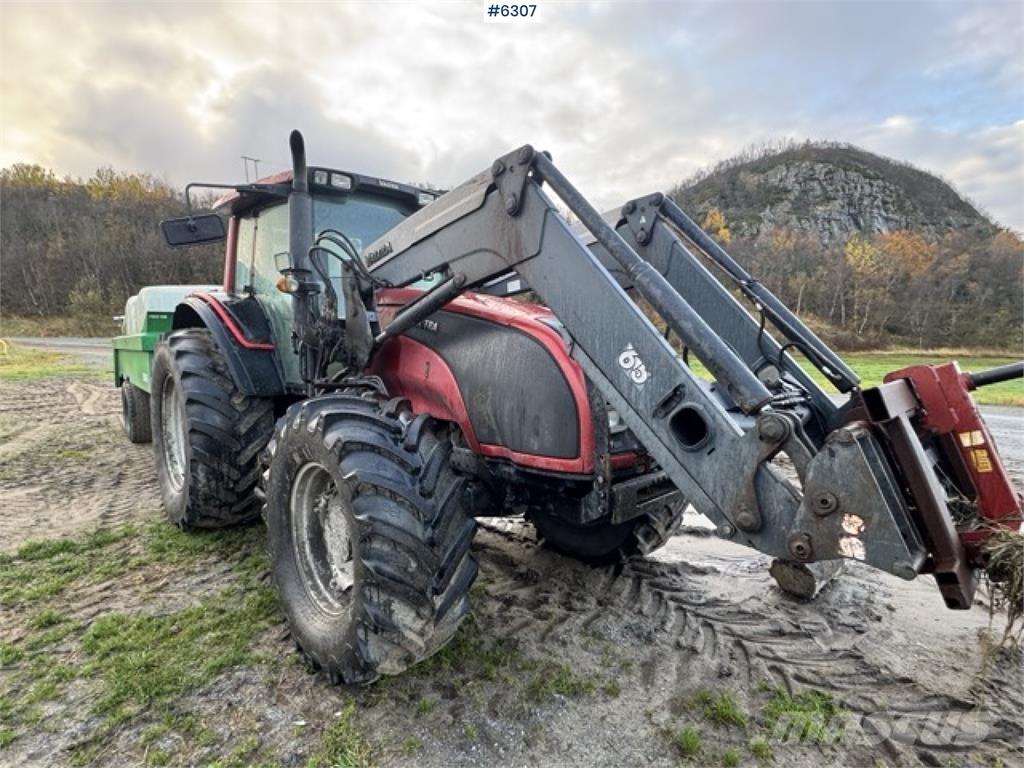 Valtra T190 Traktory
