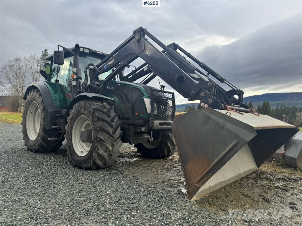 Valtra T203 Traktory