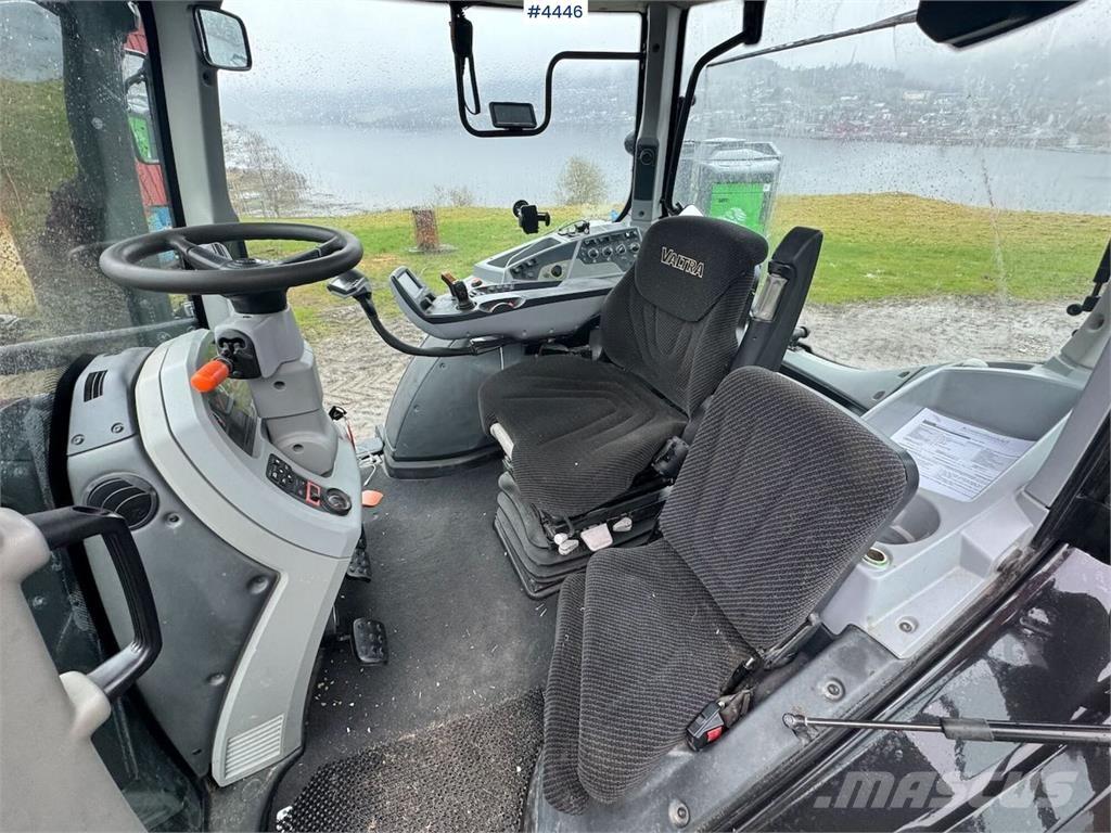 Valtra T234 Traktory