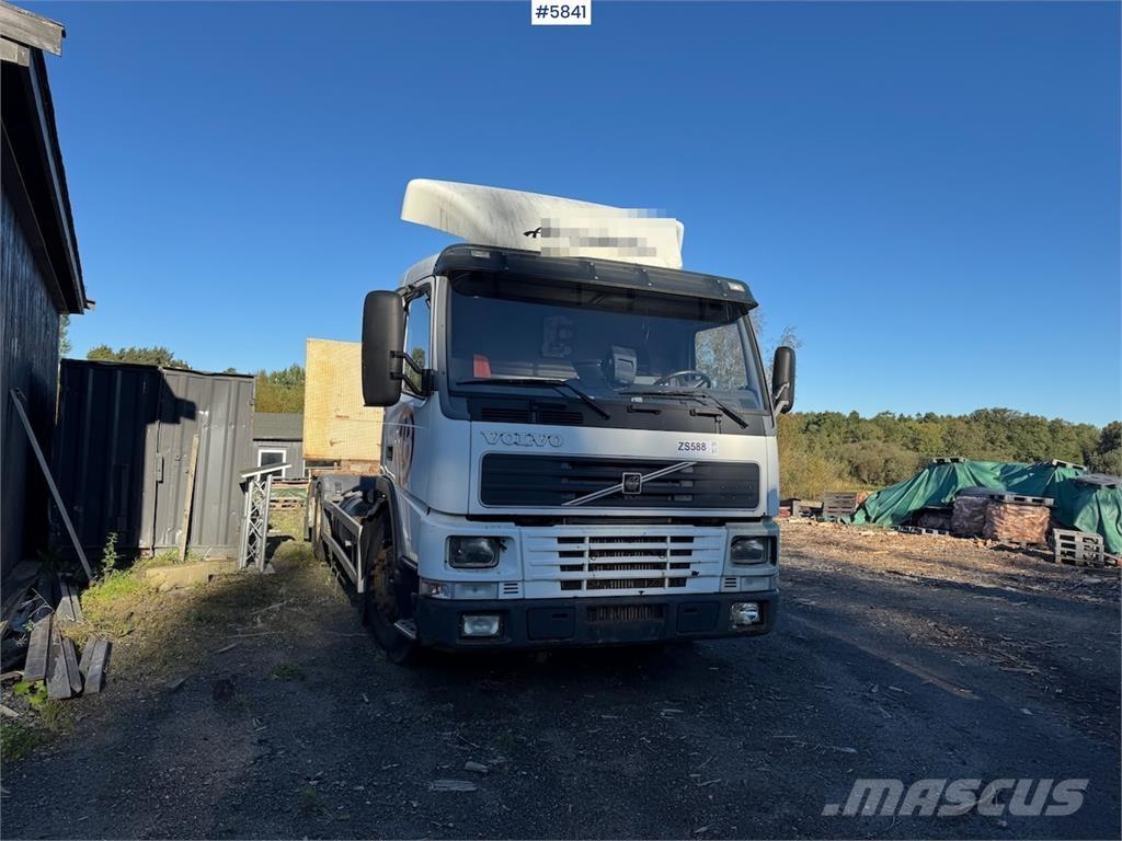 Volvo FM 6x2. Ďalšie nákladné vozidlá