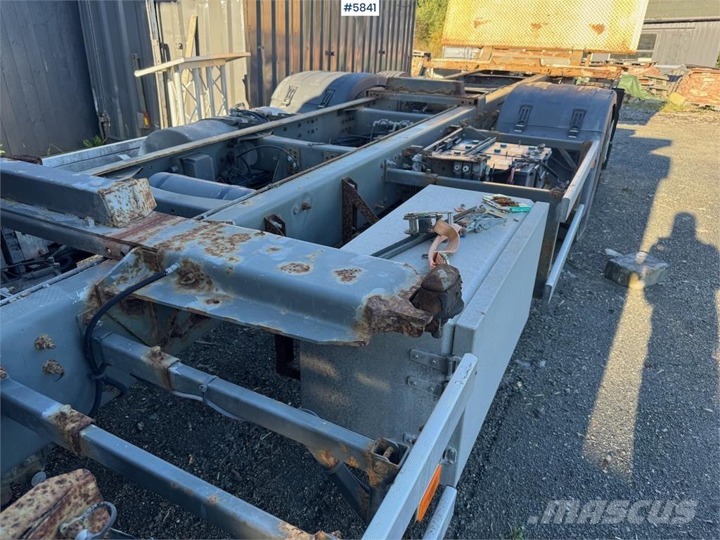 Volvo FM 6x2. Ďalšie nákladné vozidlá