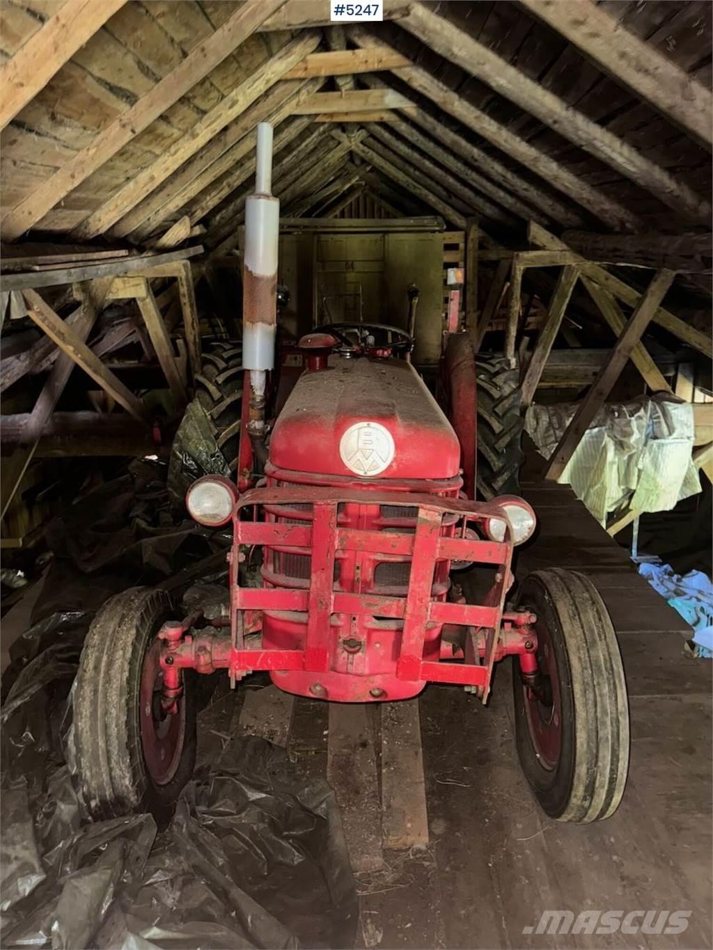 Volvo Terrier 425 Traktory