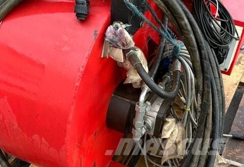  300 Hydraulisch Iné stroje na aplikáciu hnojív a ich príslušenstvo