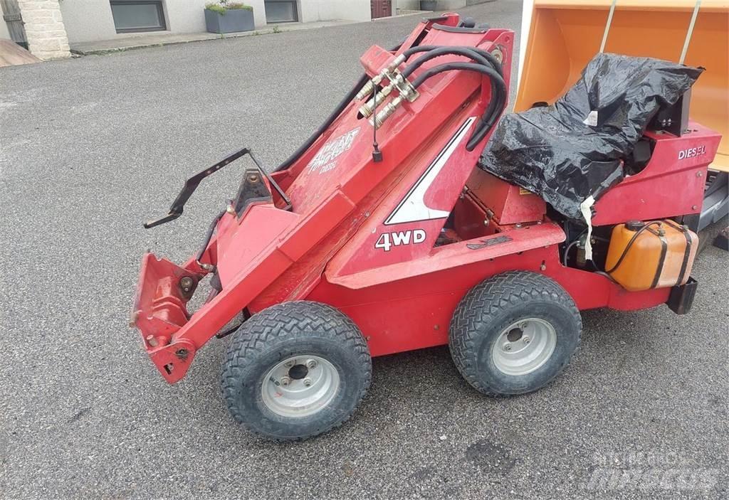 Avant 320 Čelné nakladače a rýpadlá
