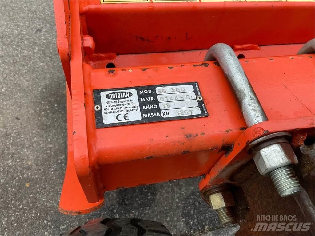  BC 300 Ďalšie stroje na spracovanie pôdy a príslušenstvo