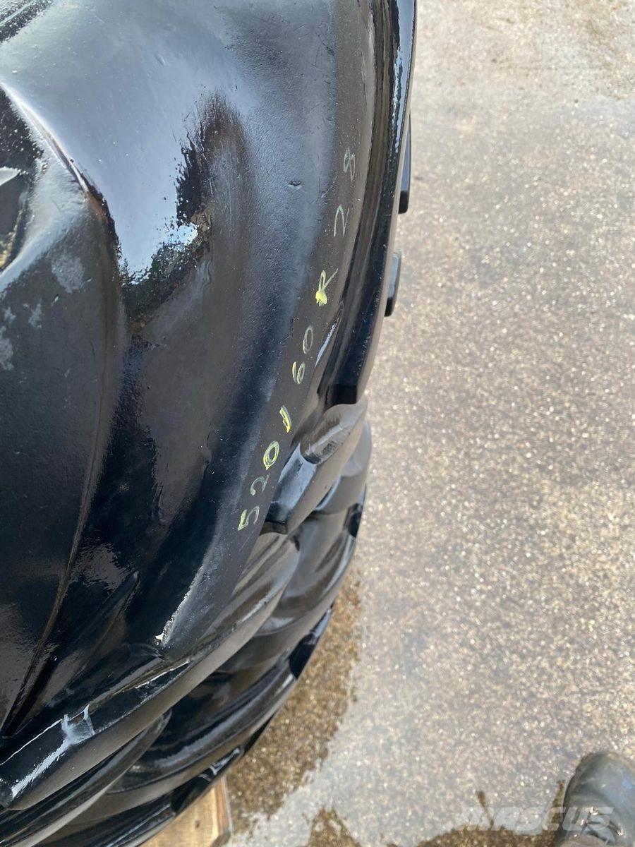 BKT 650/60R38 Pneumatiky, kolesá a ráfiky