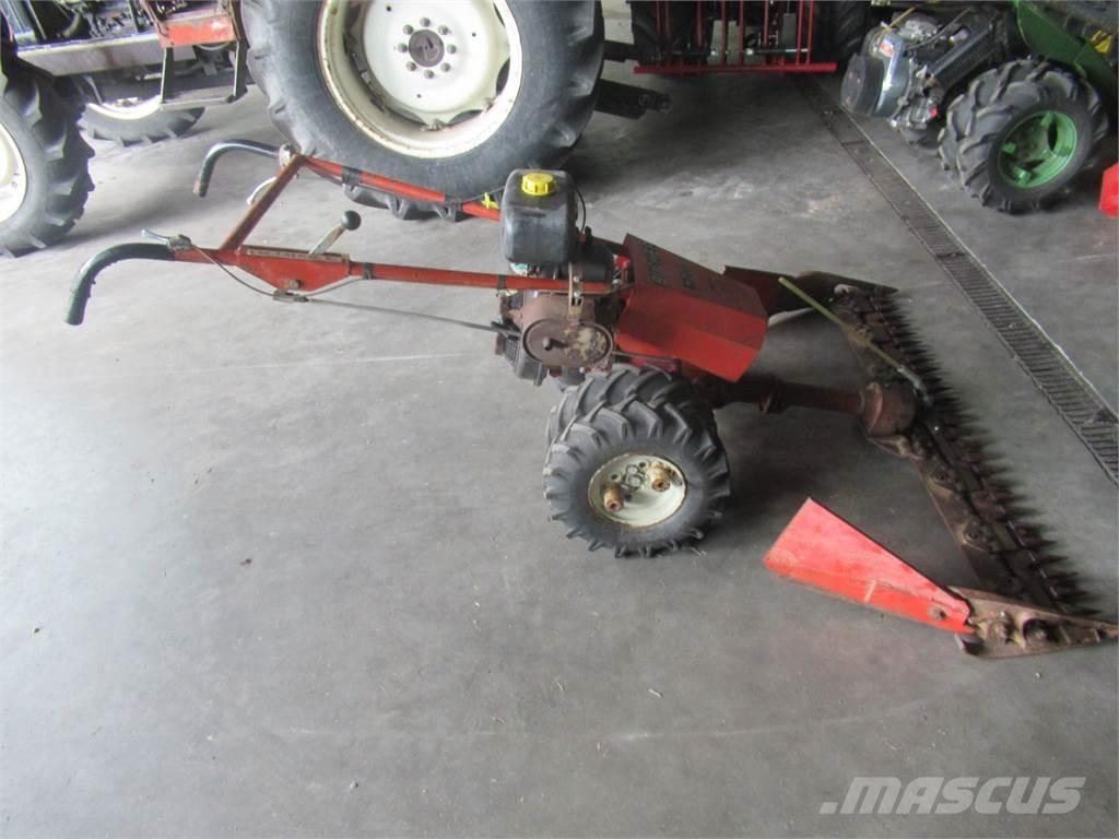 Bucher M 200 Samochodné kosačky