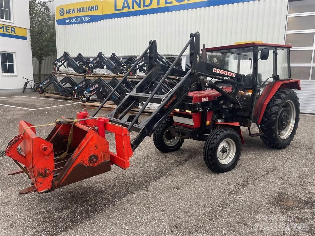 Case IH 533 Traktory