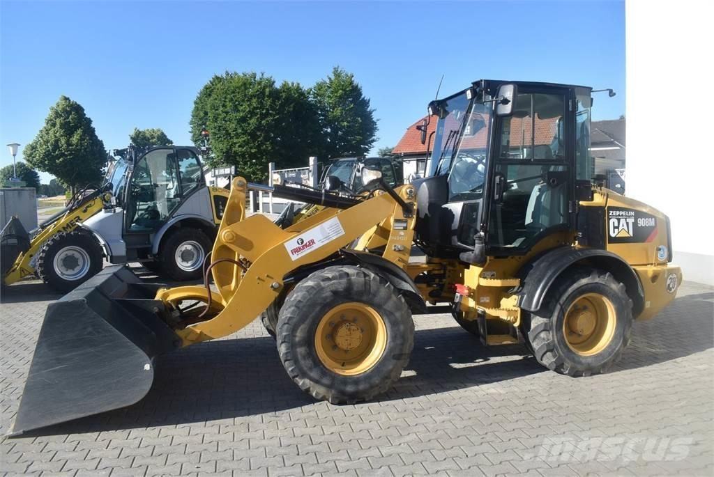 CAT 908M Kolesové nakladače