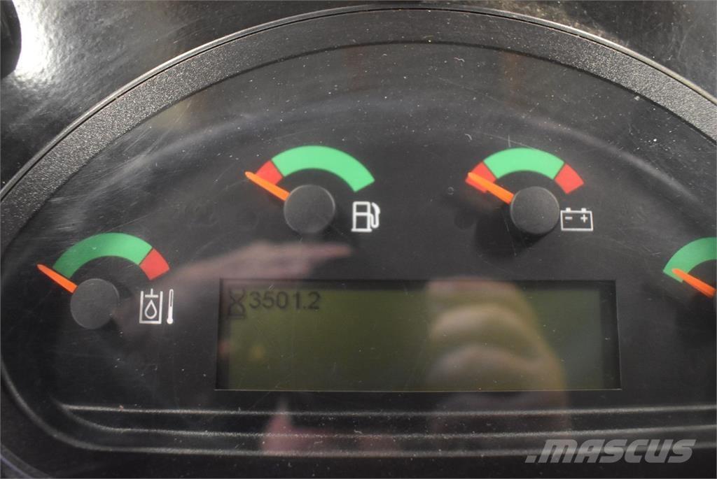 CAT 908M Kolesové nakladače