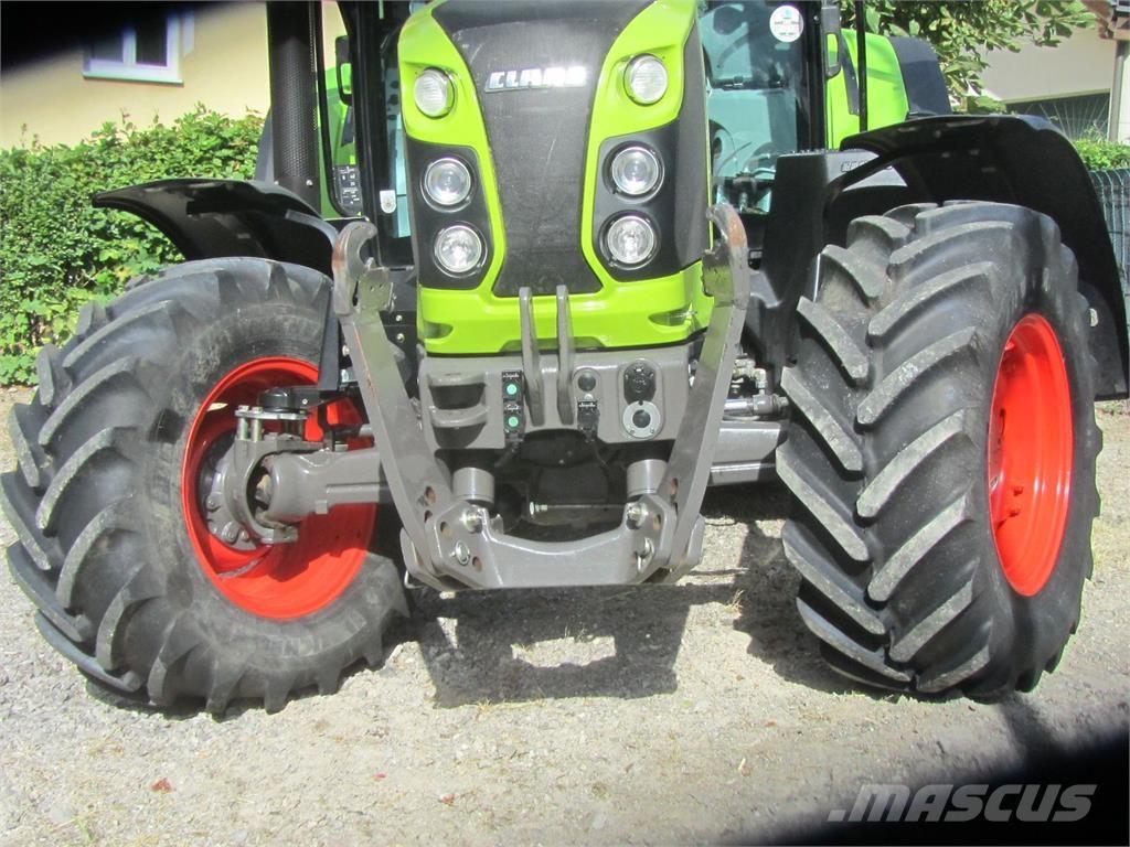 CLAAS Arion 440 Traktory