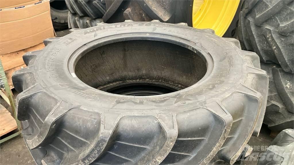 CLAAS ARION 530 Traktory