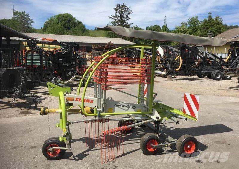 CLAAS Liner 420 Riadkovacie žacie stroje