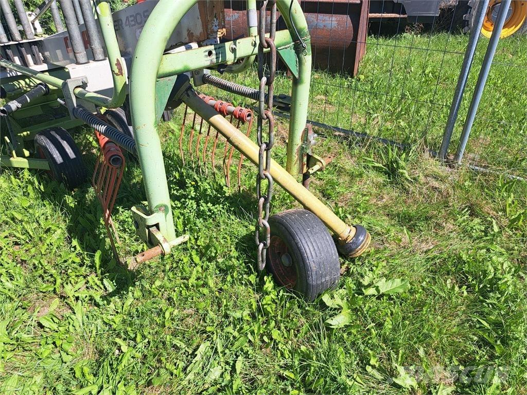 CLAAS Liner 430 Riadkovacie žacie stroje