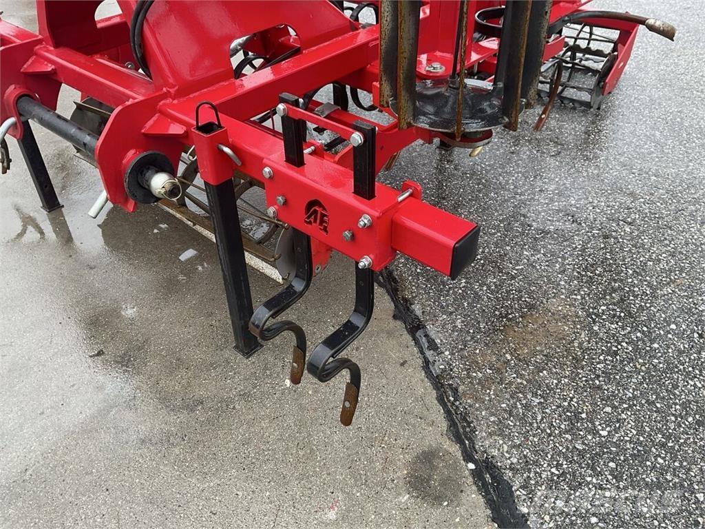  Coral Plus 420 Iné sejacie stroje a ich príslušenstvo