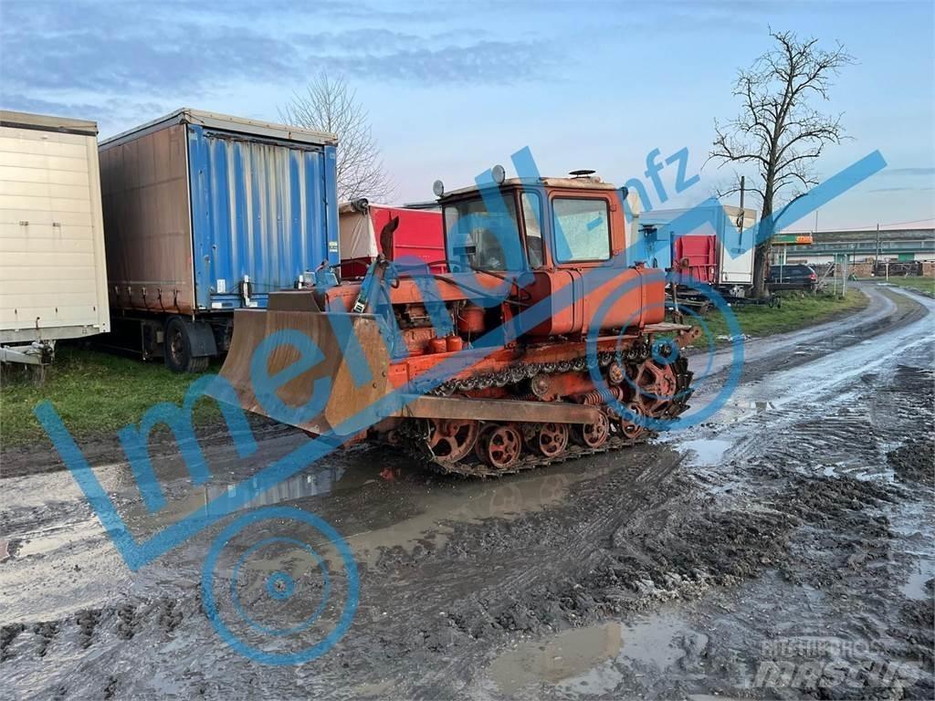  DT 75 Raupe Traktory
