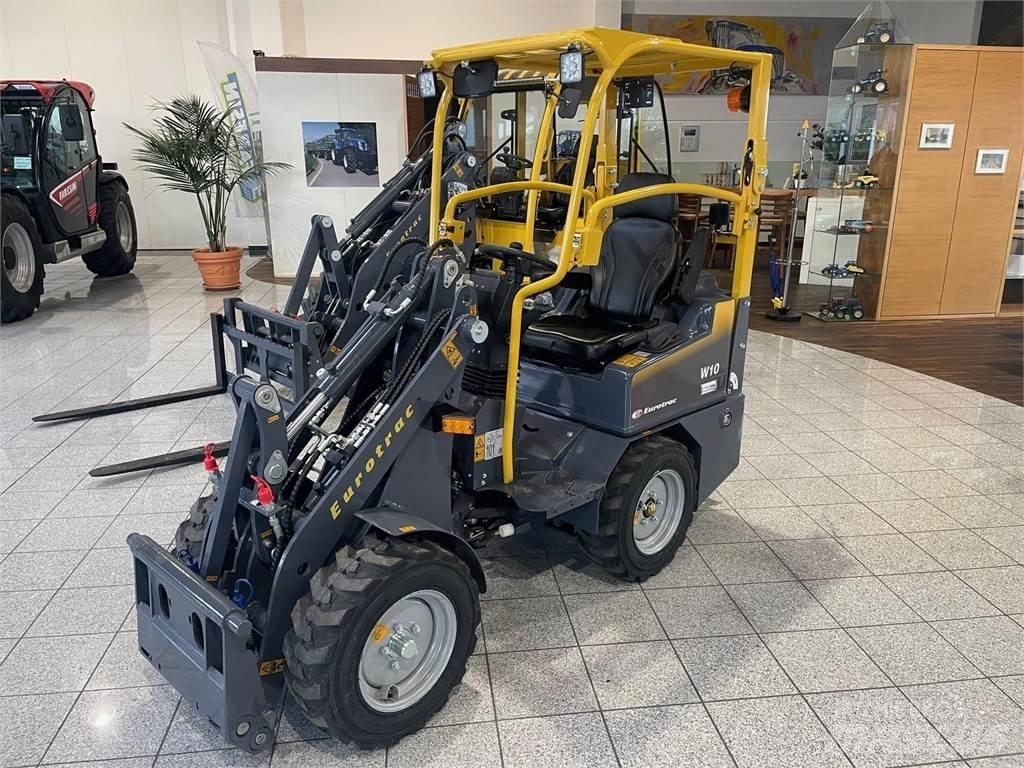 Eurotrac W10 Čelné nakladače a rýpadlá