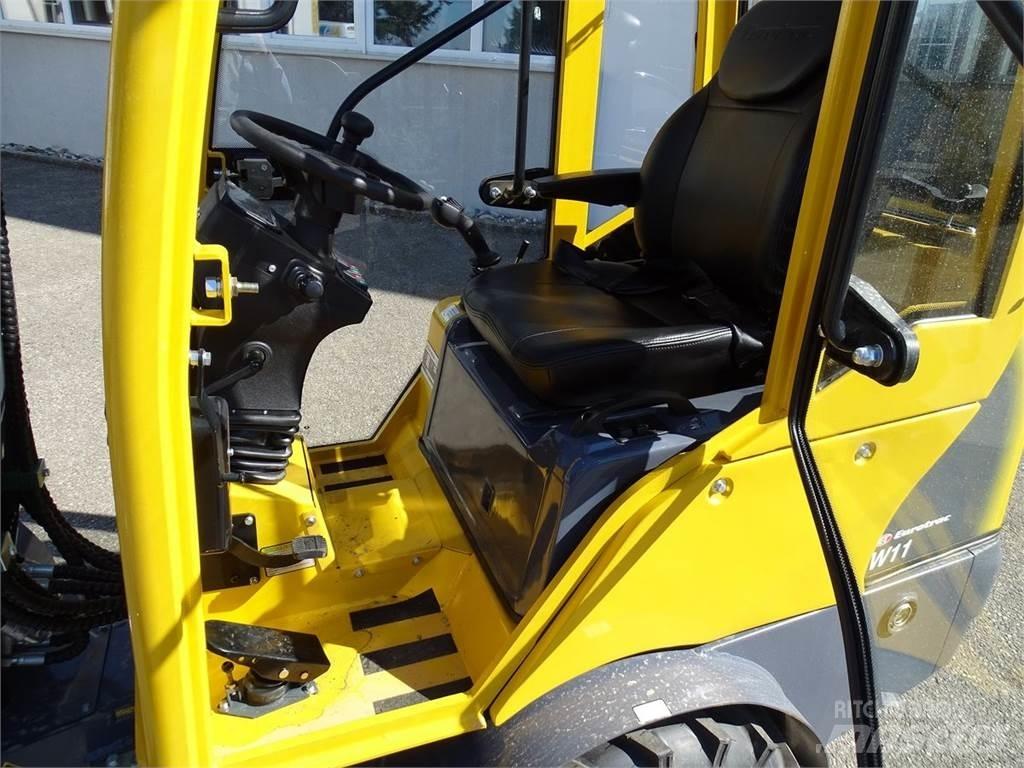 Eurotrac W11 C Čelné nakladače a rýpadlá