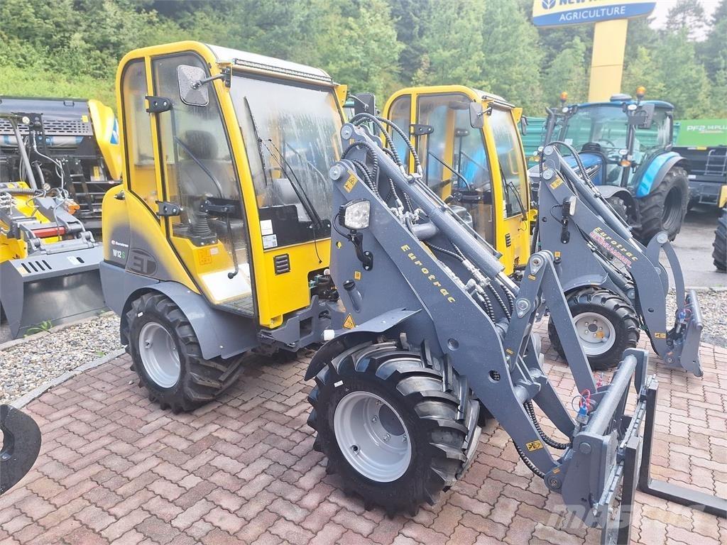 Eurotrac W12S Čelné nakladače a rýpadlá