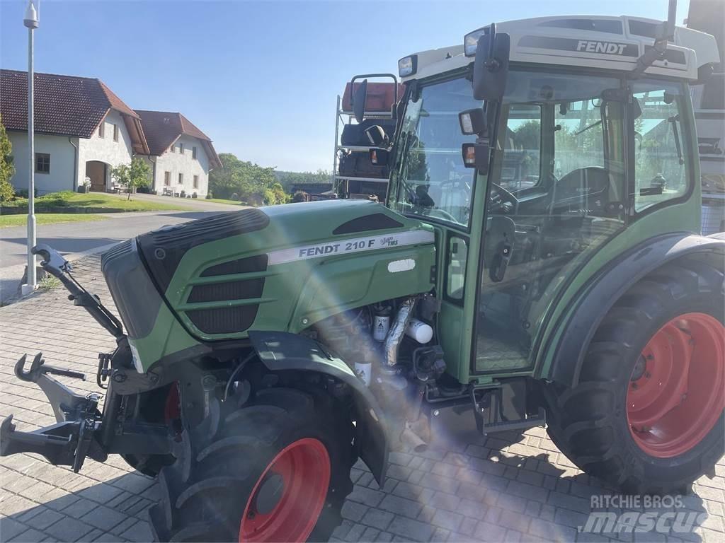 Fendt 210 F Profi Traktory