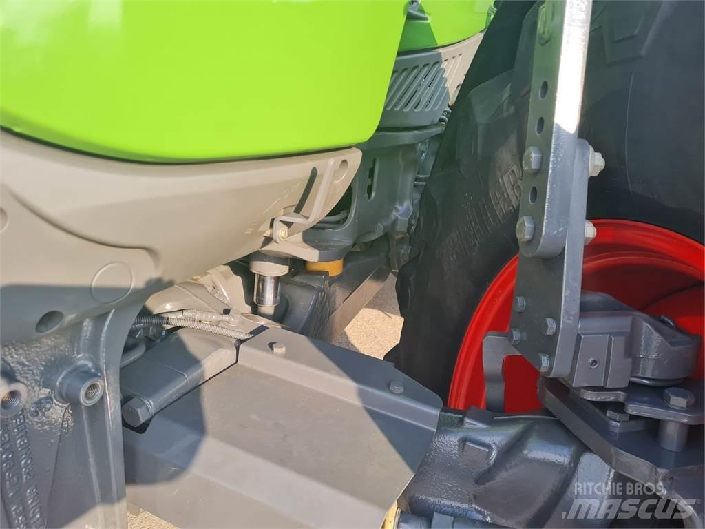 Fendt 724 Vario Traktory