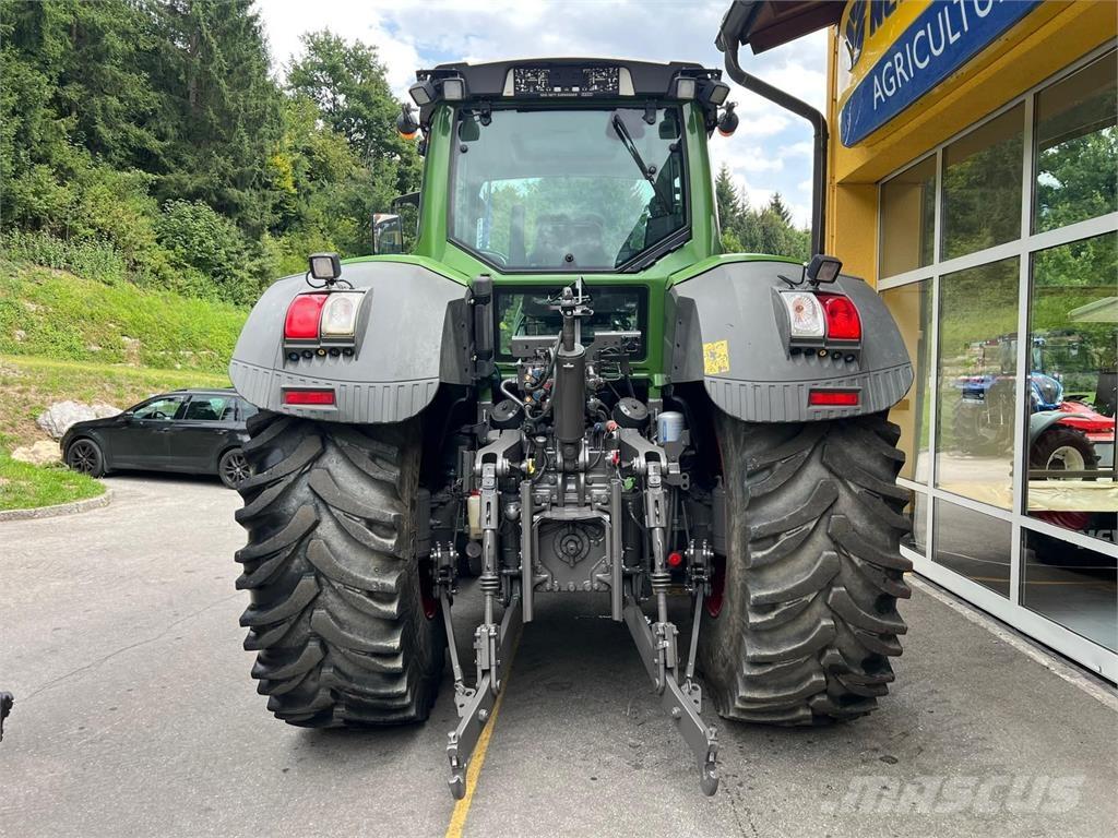Fendt 930 Vario Traktory