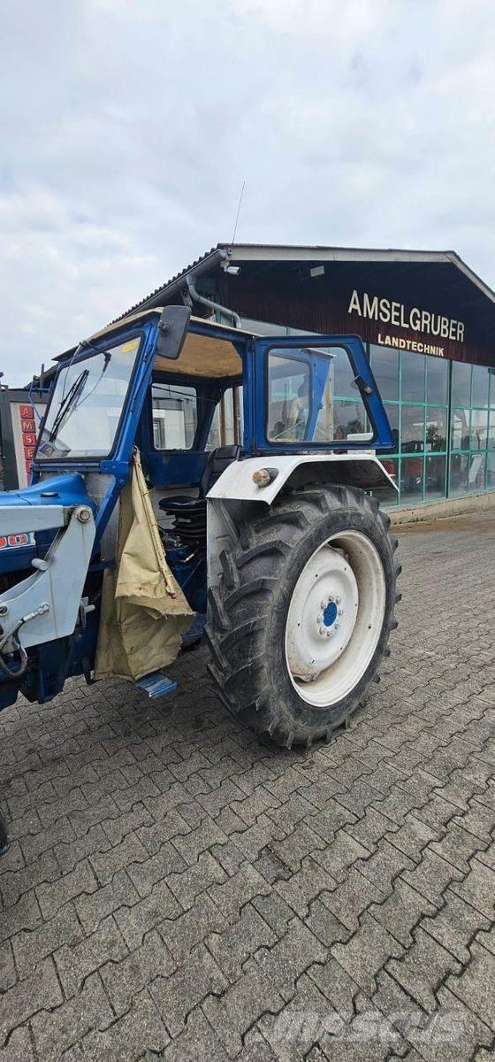 Ford 4000 Traktory