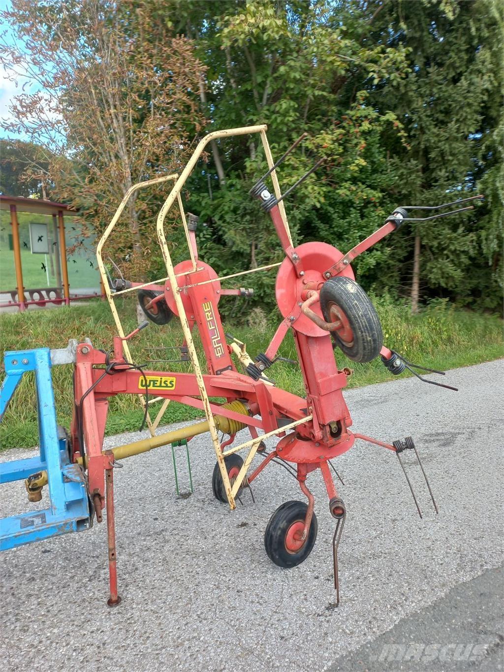 Galfre 450 Obracače a zhrabovače sena