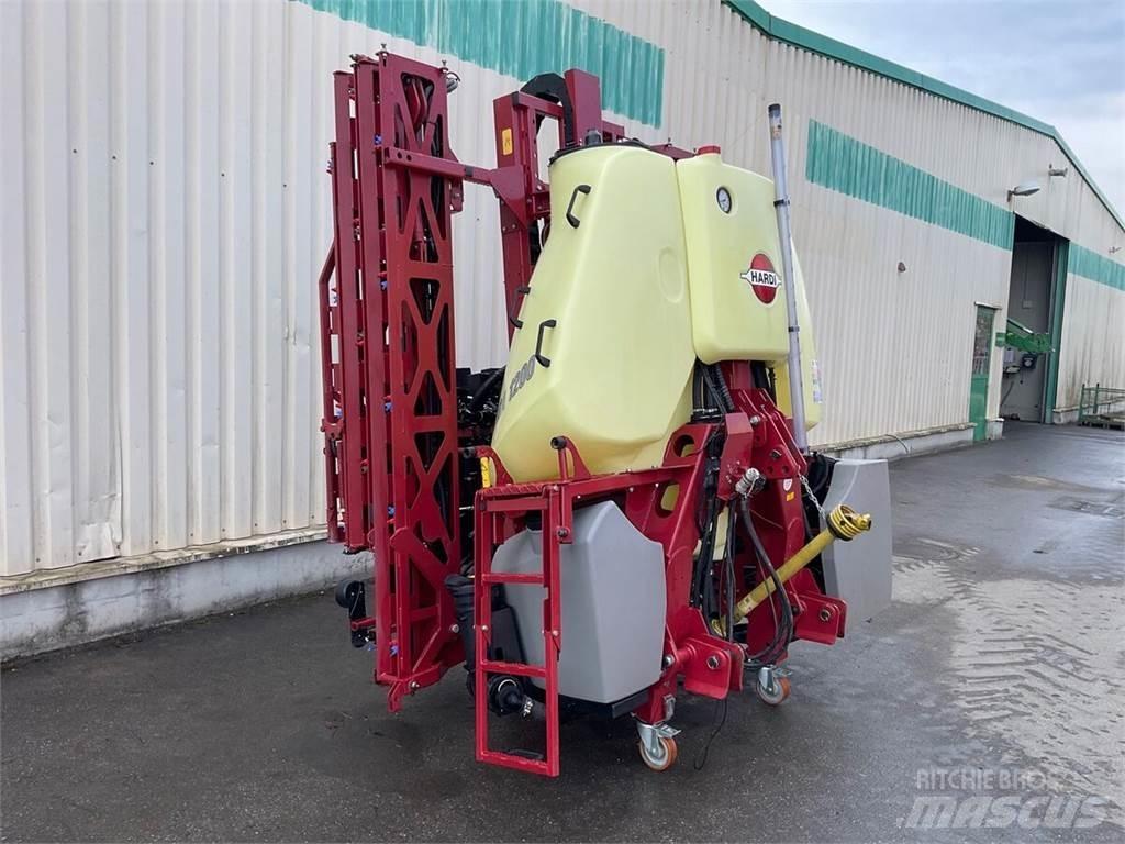 Hardi MEGA 1200 Ťahané postrekovače