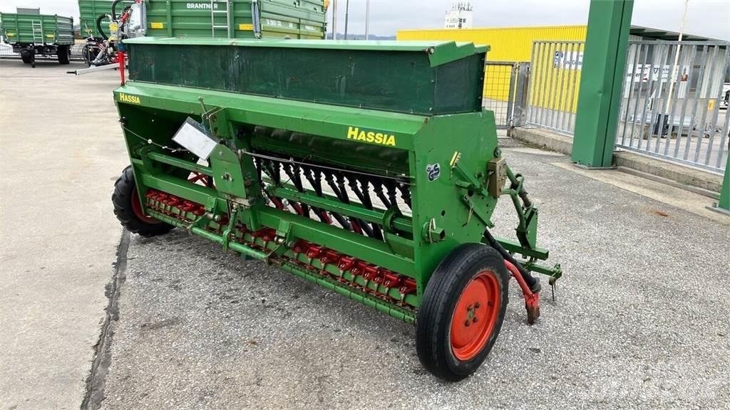 Hassia DKL 3.00/25 Mechanické sejačky