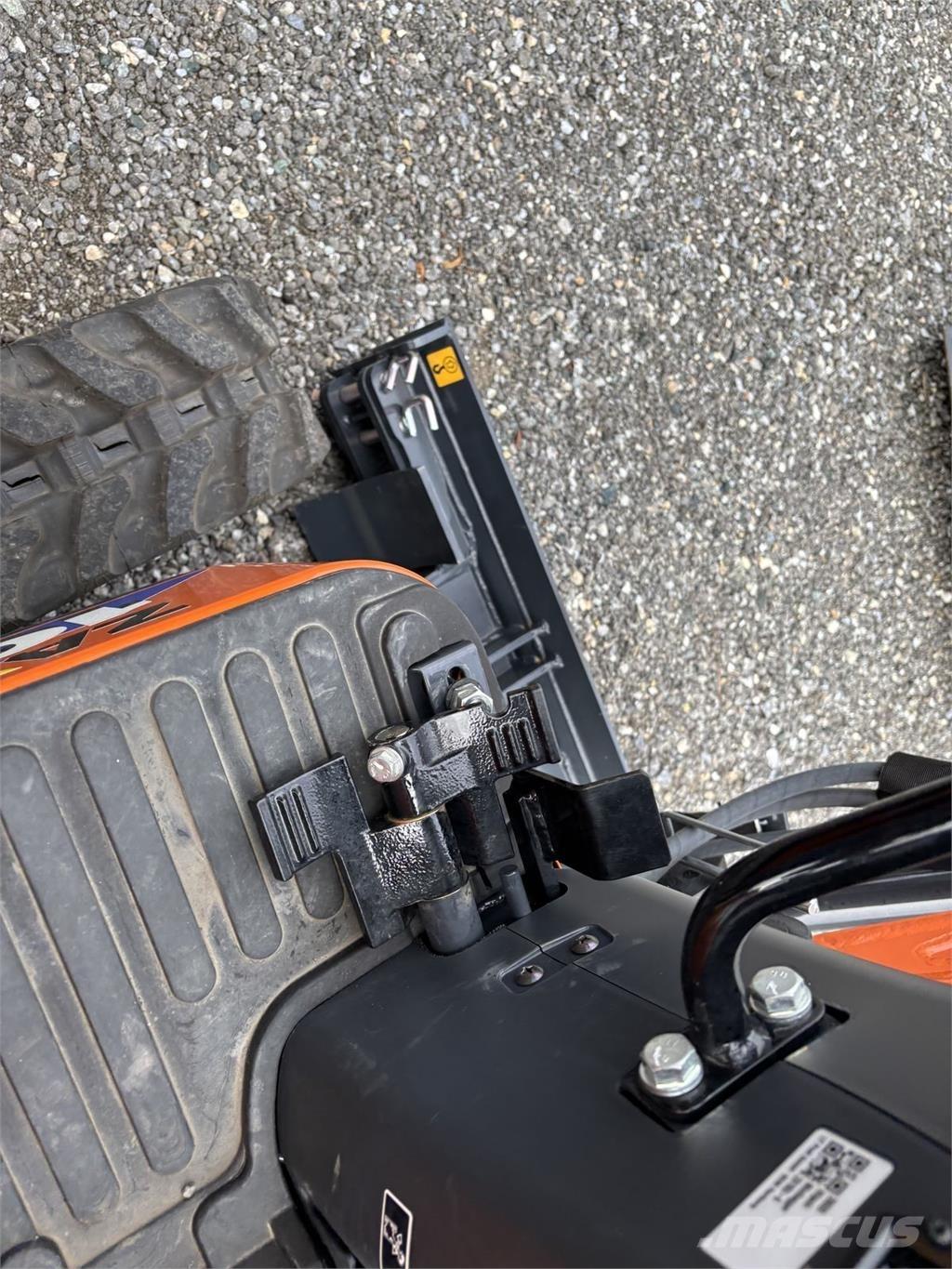 Hitachi ZX10U-6 Mini rýpadlá < 7t