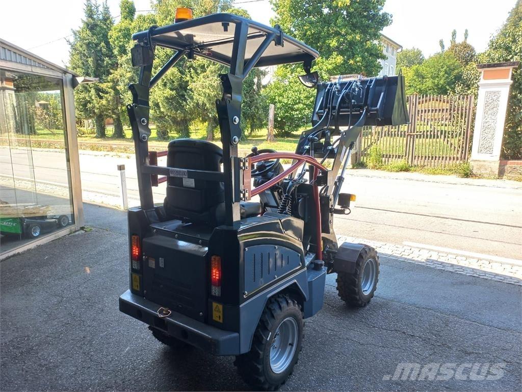  HL-500E Čelné nakladače a rýpadlá