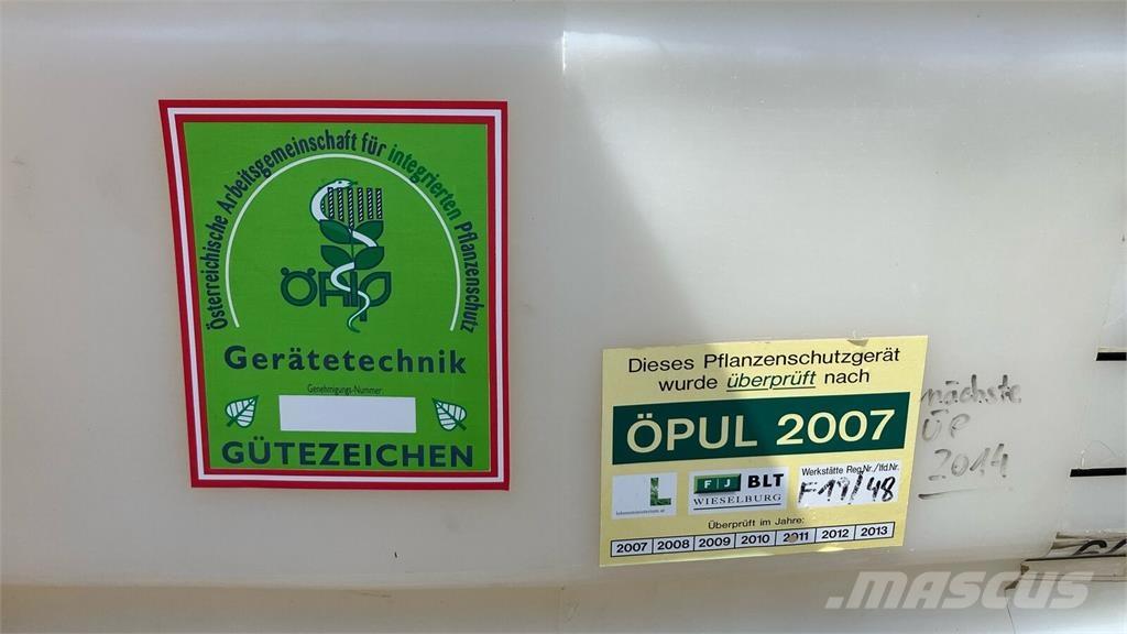 Holder IS 1000 Ťahané postrekovače