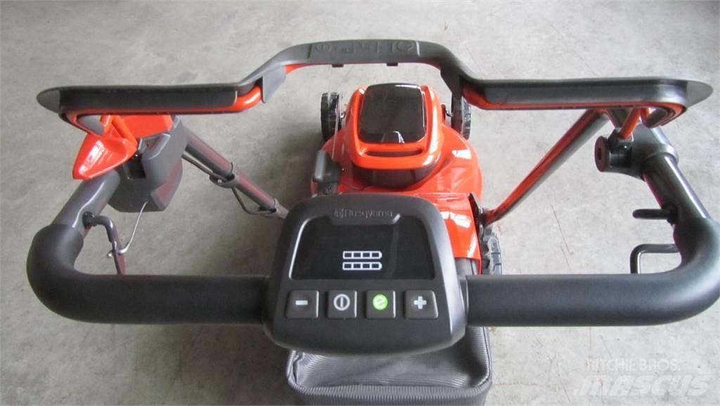 Husqvarna LC 347iVX Samochodné kosačky