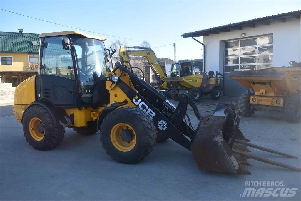 JCB 406 Kolesové nakladače
