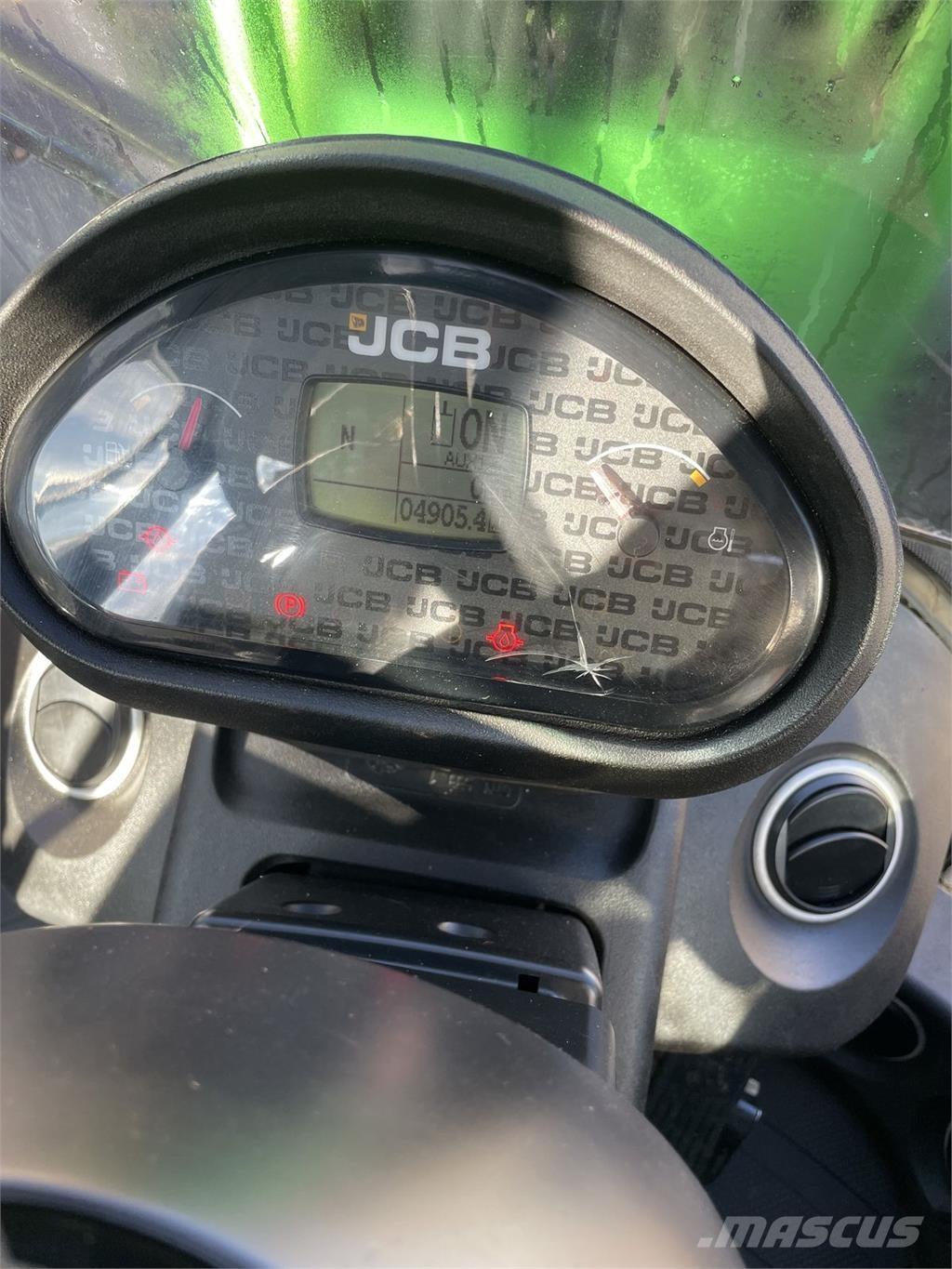 JCB TM 220 Kolesové nakladače