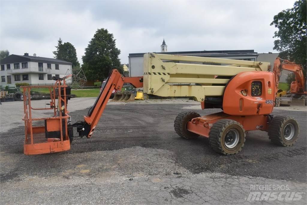 JLG 450AJ Kĺbové plošiny