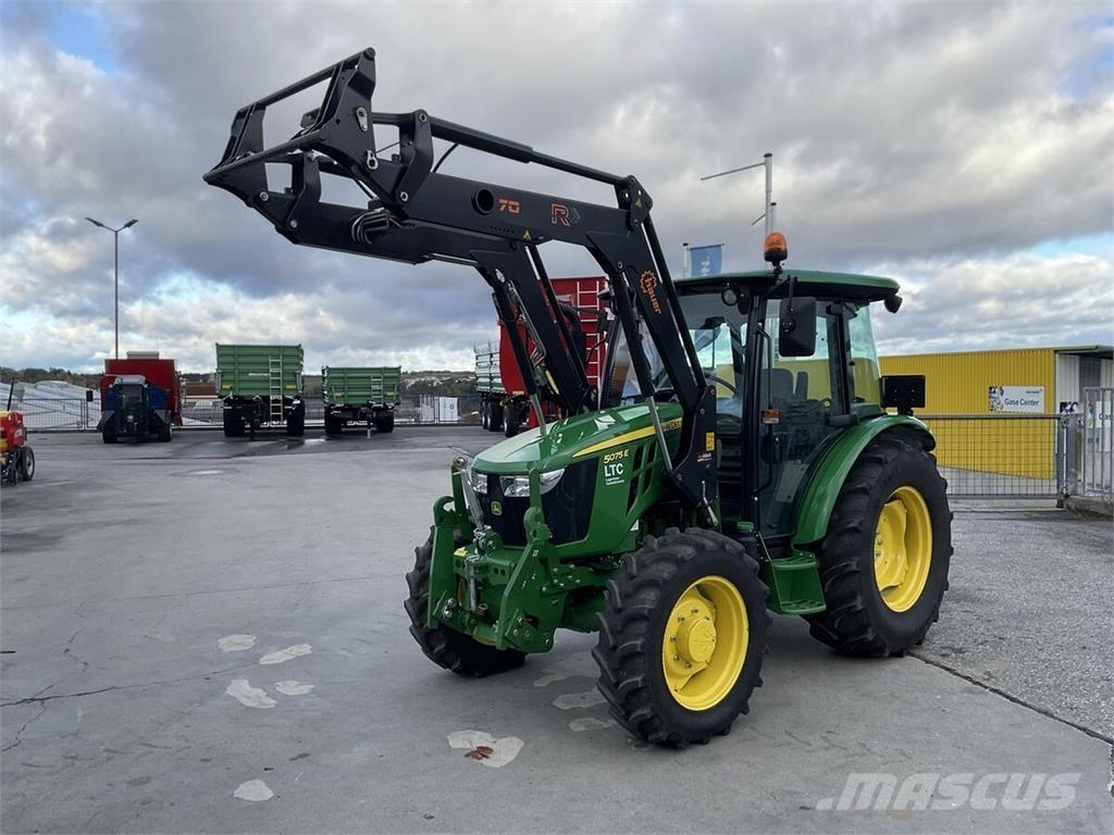John Deere 5075E Traktory