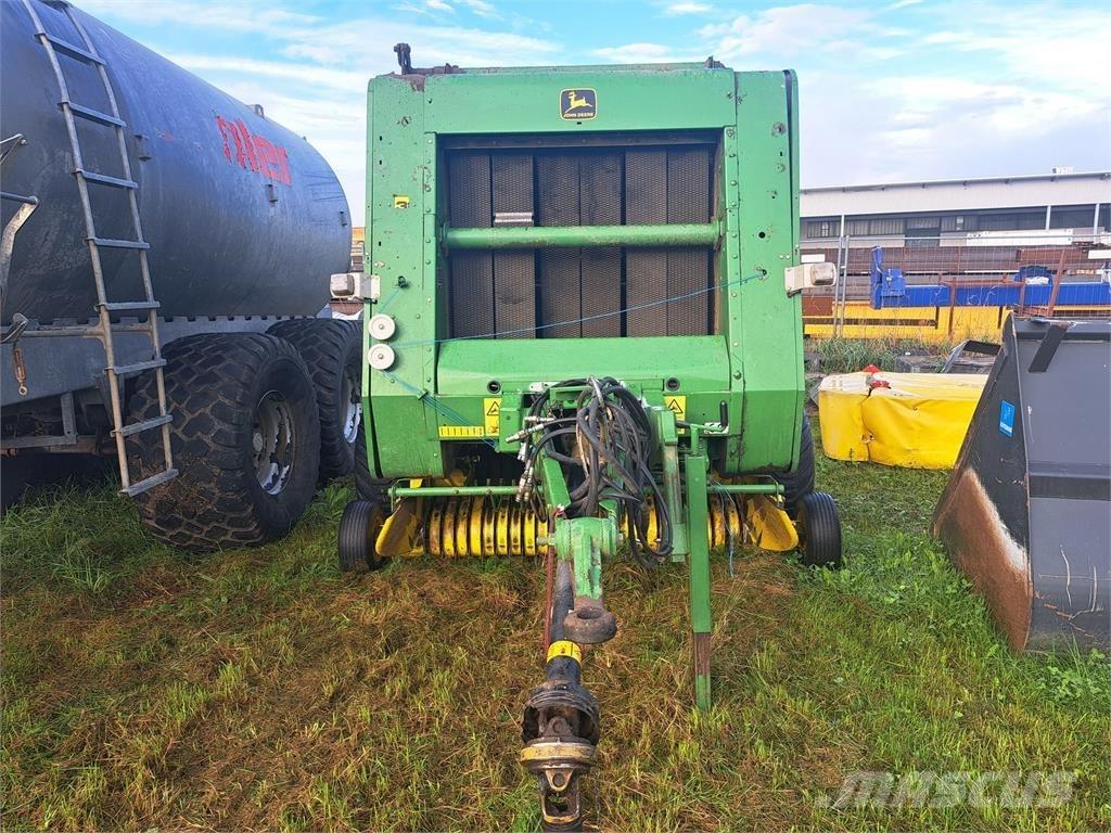 John Deere 570 Lisy na okrúhle balíky